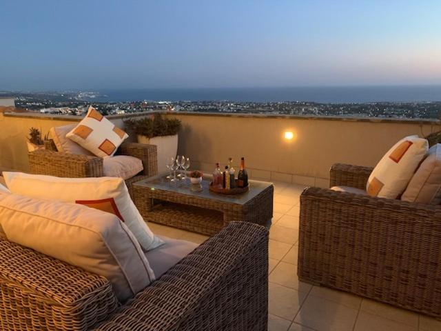 Ferienwohnung Beau Views Seven Peyia Exterior foto